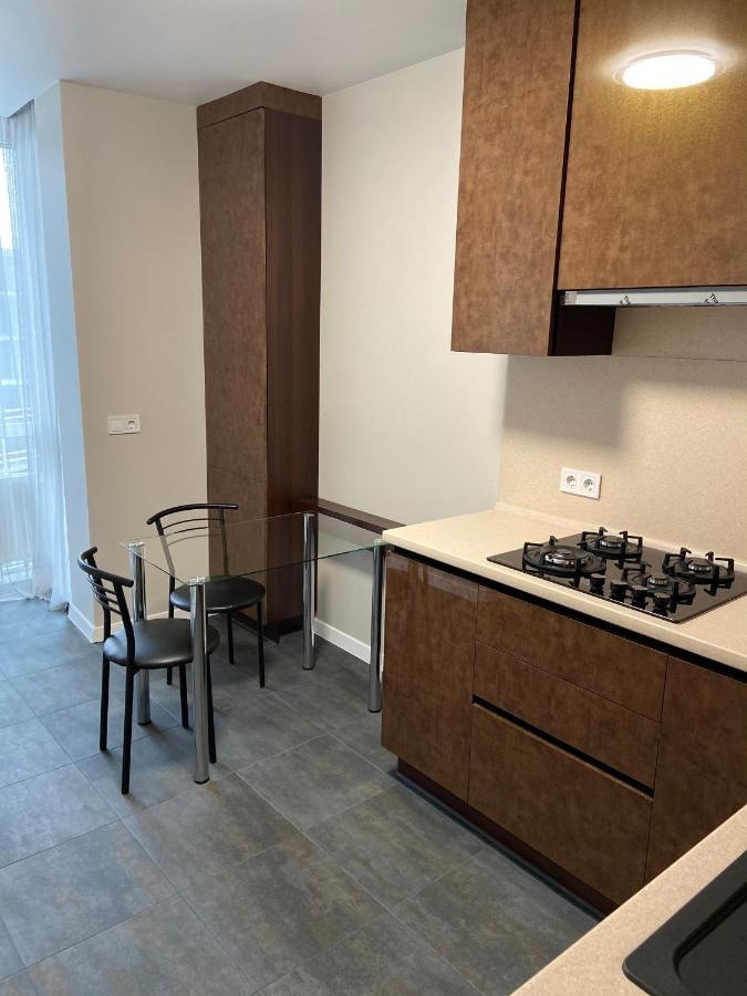 Crystal Apartaments เคียฟ ภายนอก รูปภาพ